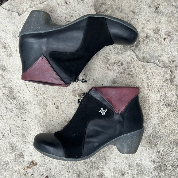 Portofino Shoes - Portofino zip front ankle boots, size 41